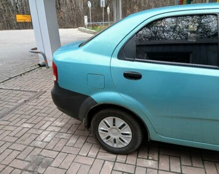 Зеленый Шевроле Авео, объемом двигателя 1.5 л и пробегом 170 тыс. км за 3000 $, фото 1 на Automoto.ua