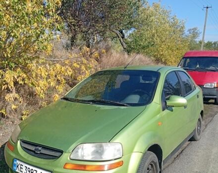 Зеленый Шевроле Авео, объемом двигателя 1.5 л и пробегом 280 тыс. км за 1500 $, фото 2 на Automoto.ua