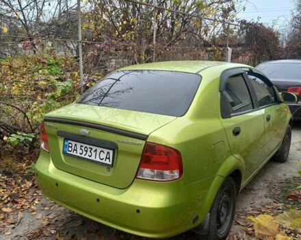Зеленый Шевроле Авео, объемом двигателя 1.5 л и пробегом 213 тыс. км за 3000 $, фото 1 на Automoto.ua