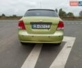 Зеленый Шевроле Авео, объемом двигателя 1.5 л и пробегом 303 тыс. км за 2700 $, фото 2 на Automoto.ua