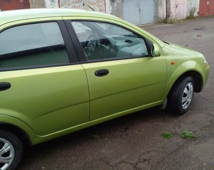 Зелений Шевроле Авео, об'ємом двигуна 1.5 л та пробігом 265 тис. км за 1950 $, фото 4 на Automoto.ua