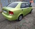 Зеленый Шевроле Авео, объемом двигателя 1.5 л и пробегом 237 тыс. км за 2900 $, фото 5 на Automoto.ua