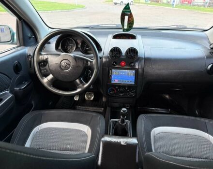 Зелений Шевроле Авео, об'ємом двигуна 1.5 л та пробігом 285 тис. км за 3200 $, фото 11 на Automoto.ua