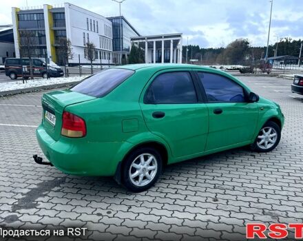 Зеленый Шевроле Авео, объемом двигателя 15 л и пробегом 131 тыс. км за 2100 $, фото 3 на Automoto.ua
