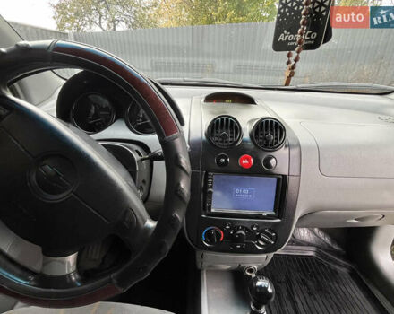 Зелений Шевроле Авео, об'ємом двигуна 1.5 л та пробігом 40 тис. км за 2400 $, фото 5 на Automoto.ua