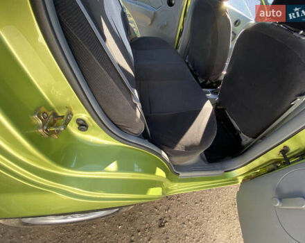 Зелений Шевроле Авео, об'ємом двигуна 1.5 л та пробігом 201 тис. км за 3200 $, фото 21 на Automoto.ua