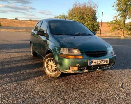 Зеленый Шевроле Авео, объемом двигателя 1.6 л и пробегом 300 тыс. км за 1650 $, фото 1 на Automoto.ua