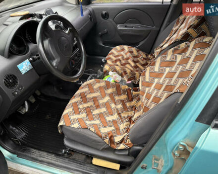 Зелений Шевроле Авео, об'ємом двигуна 1.5 л та пробігом 281 тис. км за 1550 $, фото 4 на Automoto.ua