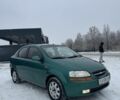 Зеленый Шевроле Авео, объемом двигателя 1.5 л и пробегом 300 тыс. км за 2399 $, фото 1 на Automoto.ua