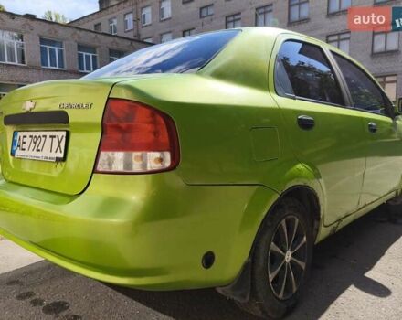 Зеленый Шевроле Авео, объемом двигателя 1.5 л и пробегом 344 тыс. км за 2400 $, фото 2 на Automoto.ua
