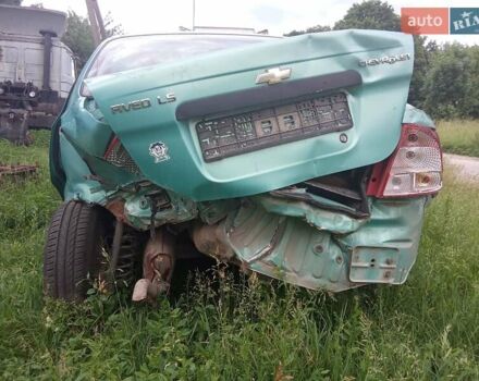 Зеленый Шевроле Авео, объемом двигателя 1.5 л и пробегом 100 тыс. км за 1500 $, фото 3 на Automoto.ua