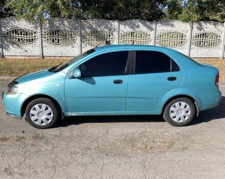 Зеленый Шевроле Авео, объемом двигателя 1.5 л и пробегом 205 тыс. км за 2980 $, фото 2 на Automoto.ua