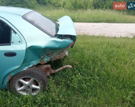 Зеленый Шевроле Авео, объемом двигателя 1.5 л и пробегом 100 тыс. км за 1500 $, фото 2 на Automoto.ua