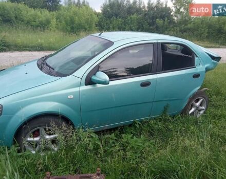Зеленый Шевроле Авео, объемом двигателя 1.5 л и пробегом 100 тыс. км за 1500 $, фото 1 на Automoto.ua