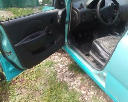 Зеленый Шевроле Авео, объемом двигателя 1.5 л и пробегом 500 тыс. км за 2300 $, фото 1 на Automoto.ua