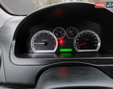 Зеленый Шевроле Авео, объемом двигателя 1.5 л и пробегом 111 тыс. км за 4800 $, фото 7 на Automoto.ua