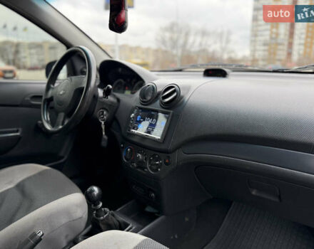 Зеленый Шевроле Авео, объемом двигателя 1.5 л и пробегом 198 тыс. км за 3999 $, фото 26 на Automoto.ua