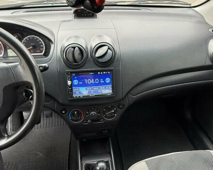 Зеленый Шевроле Авео, объемом двигателя 1.5 л и пробегом 198 тыс. км за 3999 $, фото 18 на Automoto.ua