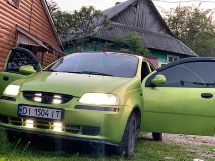 Шевроле Авео 2004 у Надворной на Automoto.ua Зелений Шевроле Авео, об'ємом двигуна 1.5 л та пробігом 197 тис. км за 2950 $, фото 1 на Automoto.ua