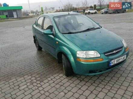 Зеленый Шевроле Авео, объемом двигателя 1.5 л и пробегом 240 тыс. км за 2200 $, фото 1 на Automoto.ua