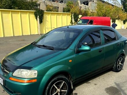 Зелений Шевроле Авео, об'ємом двигуна 1.5 л та пробігом 254 тис. км за 1950 $, фото 1 на Automoto.ua