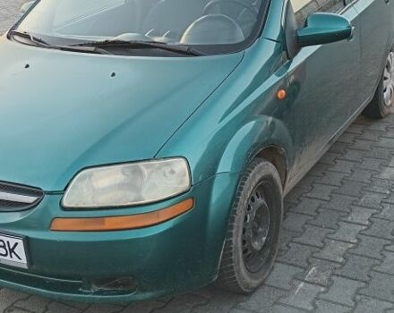 Зеленый Шевроле Авео, объемом двигателя 1.5 л и пробегом 260 тыс. км за 2350 $, фото 1 на Automoto.ua