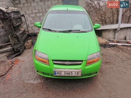 Шевроле Авео 2005 в Днепре (Днепропетровске) на Automoto.ua Зеленый Шевроле Авео, объемом двигателя 1.5 л и пробегом 400 тыс. км за 2750 $, фото 1 на Automoto.ua