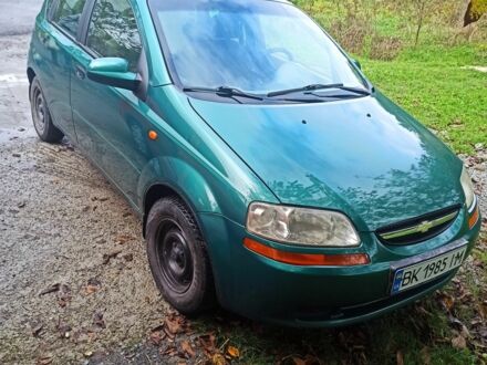 Зеленый Шевроле Авео, объемом двигателя 1.5 л и пробегом 186 тыс. км за 3200 $, фото 1 на Automoto.ua