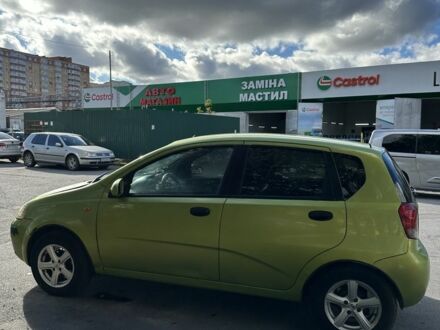 Зеленый Шевроле Авео, объемом двигателя 1.5 л и пробегом 221 тыс. км за 2500 $, фото 1 на Automoto.ua