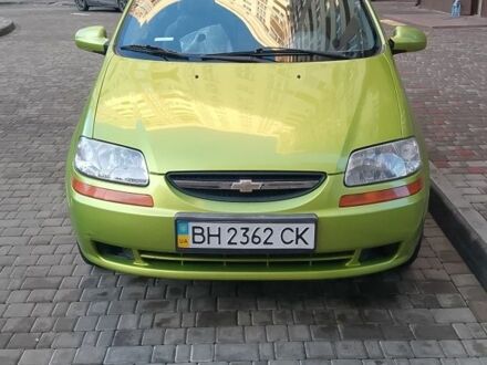 Зеленый Шевроле Авео, объемом двигателя 1.5 л и пробегом 107 тыс. км за 2000 $, фото 1 на Automoto.ua