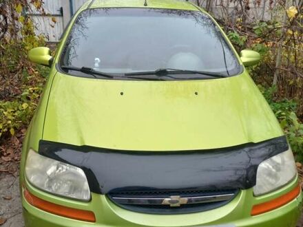 Зеленый Шевроле Авео, объемом двигателя 1.5 л и пробегом 213 тыс. км за 3000 $, фото 1 на Automoto.ua