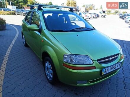 Зелений Шевроле Авео, об'ємом двигуна 1.5 л та пробігом 300 тис. км за 1850 $, фото 1 на Automoto.ua