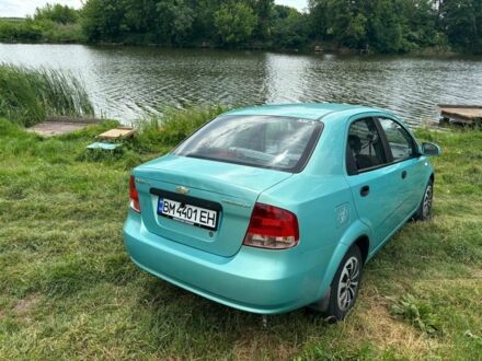 Зеленый Шевроле Авео, объемом двигателя 1.5 л и пробегом 150 тыс. км за 3500 $, фото 1 на Automoto.ua