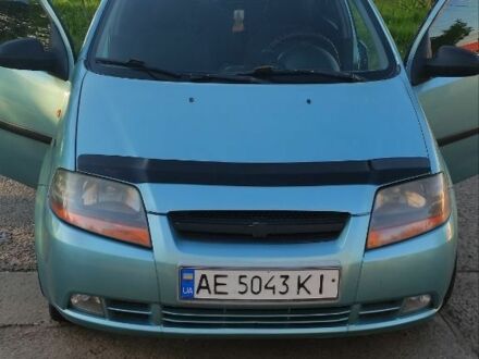 Зеленый Шевроле Авео, объемом двигателя 1.5 л и пробегом 285 тыс. км за 2800 $, фото 1 на Automoto.ua