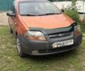 Оранжевый Шевроле Авео, объемом двигателя 1.6 л и пробегом 350 тыс. км за 2300 $, фото 5 на Automoto.ua