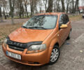Оранжевый Шевроле Авео, объемом двигателя 1.5 л и пробегом 217 тыс. км за 2850 $, фото 1 на Automoto.ua