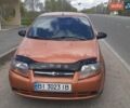 Помаранчевий Шевроле Авео, об'ємом двигуна 1.5 л та пробігом 220 тис. км за 2600 $, фото 1 на Automoto.ua