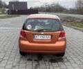 Оранжевый Шевроле Авео, объемом двигателя 1.2 л и пробегом 167 тыс. км за 3200 $, фото 2 на Automoto.ua