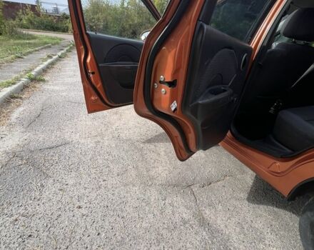 Помаранчевий Шевроле Авео, об'ємом двигуна 1.5 л та пробігом 202 тис. км за 3250 $, фото 8 на Automoto.ua