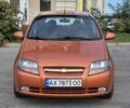 Оранжевый Шевроле Авео, объемом двигателя 1.4 л и пробегом 184 тыс. км за 3814 $, фото 1 на Automoto.ua