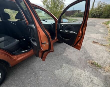 Помаранчевий Шевроле Авео, об'ємом двигуна 1.5 л та пробігом 202 тис. км за 3250 $, фото 9 на Automoto.ua