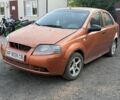Оранжевый Шевроле Авео, объемом двигателя 1.5 л и пробегом 300 тыс. км за 1250 $, фото 1 на Automoto.ua