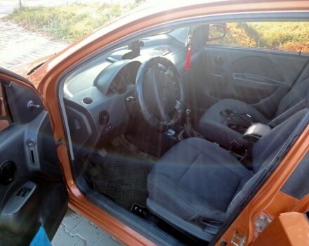 Помаранчевий Шевроле Авео, об'ємом двигуна 1.5 л та пробігом 210 тис. км за 3000 $, фото 5 на Automoto.ua