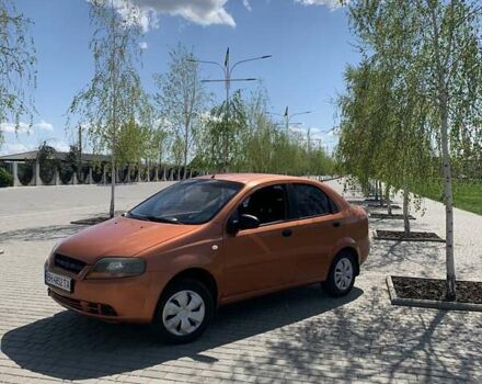 Оранжевый Шевроле Авео, объемом двигателя 1.5 л и пробегом 170 тыс. км за 3500 $, фото 1 на Automoto.ua