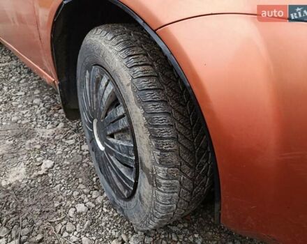 Помаранчевий Шевроле Авео, об'ємом двигуна 1.5 л та пробігом 280 тис. км за 1700 $, фото 3 на Automoto.ua