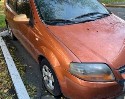 Оранжевый Шевроле Авео, объемом двигателя 1.5 л и пробегом 148 тыс. км за 2000 $, фото 1 на Automoto.ua
