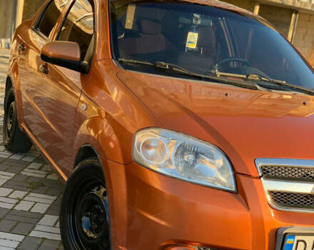 Оранжевый Шевроле Авео, объемом двигателя 1.5 л и пробегом 248 тыс. км за 3500 $, фото 3 на Automoto.ua