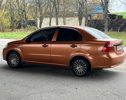 Оранжевый Шевроле Авео, объемом двигателя 1.5 л и пробегом 221 тыс. км за 2750 $, фото 1 на Automoto.ua