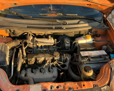 Оранжевый Шевроле Авео, объемом двигателя 1.5 л и пробегом 248 тыс. км за 3500 $, фото 5 на Automoto.ua