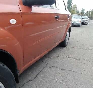 Оранжевый Шевроле Авео, объемом двигателя 1.5 л и пробегом 256 тыс. км за 3750 $, фото 10 на Automoto.ua